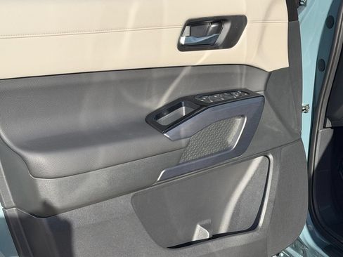 New 2026 Nissan Pathfinder SL FWD image 21