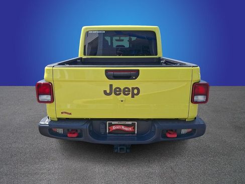 Used 2023 Jeep Gladiator Rubicon w/ Cold Weather Group AWD/4WD image 5