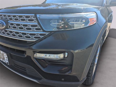 Used 2020 Ford Explorer Limited AWD/4WD image 11