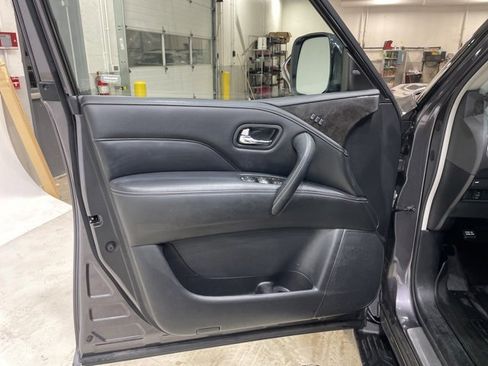 Used 2022 INFINITI QX80 Luxe w/ Cargo Package image 9