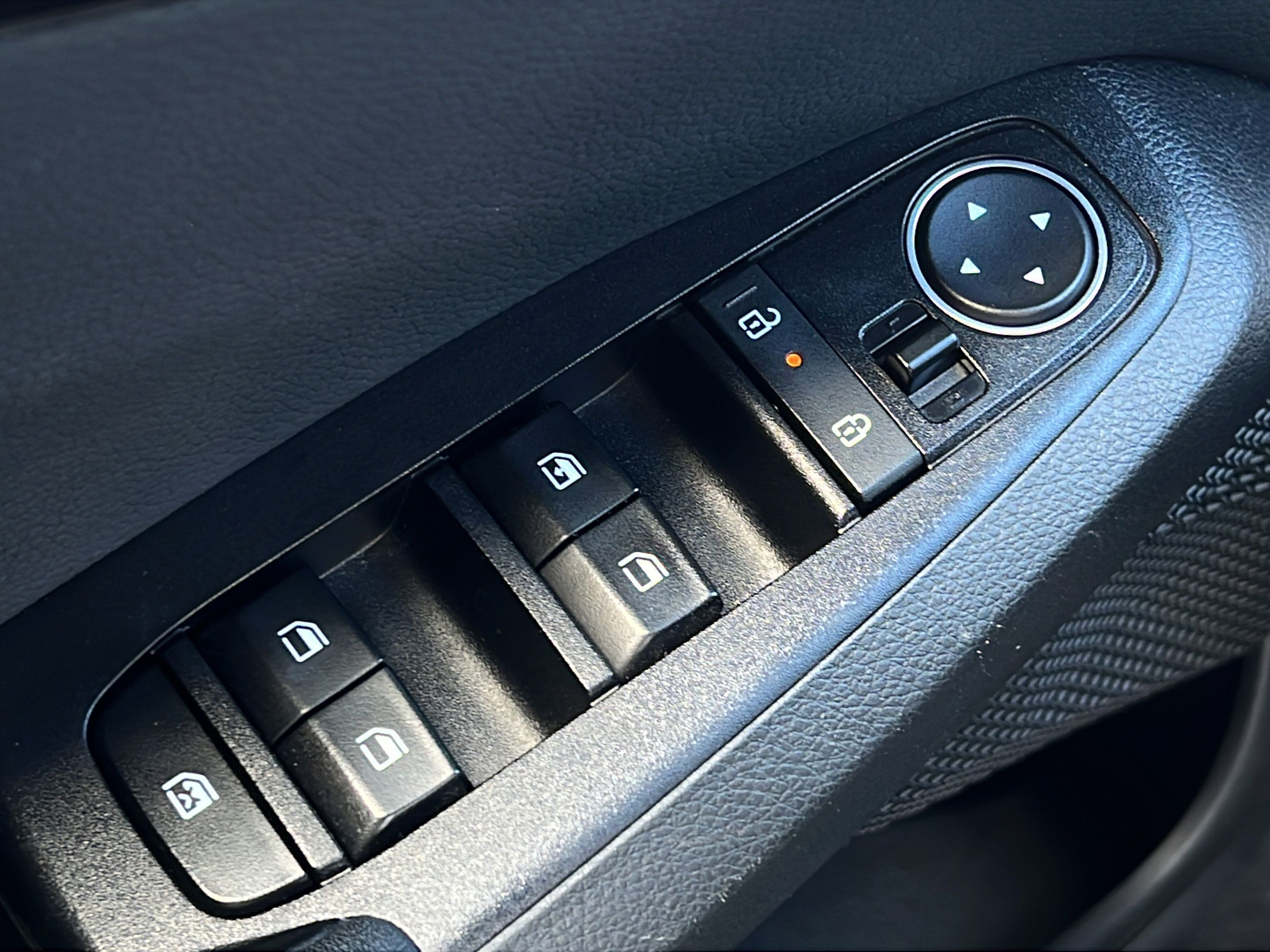 Certified 2024 Kia Seltos S AWD/4WD image 19