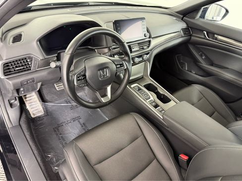 Used 2022 Honda Accord Sport image 10