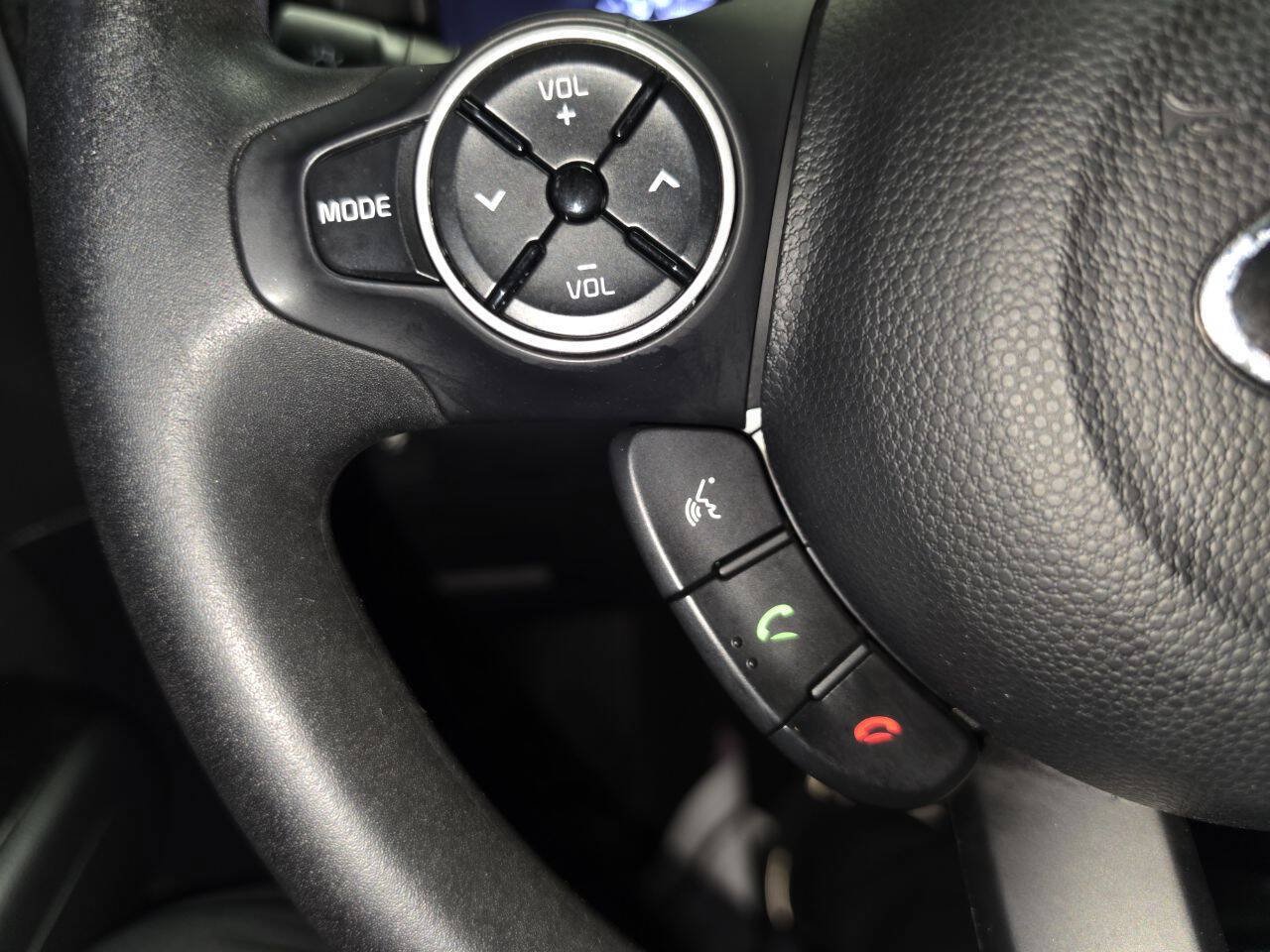 Used 2016 Kia Soul FWD image 17
