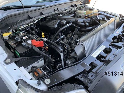 Used 2016 Ford F550 2WD Regular Cab Super Duty image 14