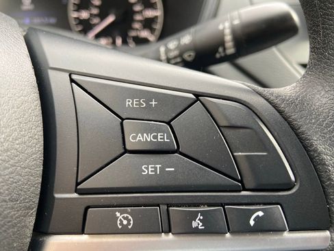 Used 2022 Nissan Altima 2.5 SV image 13