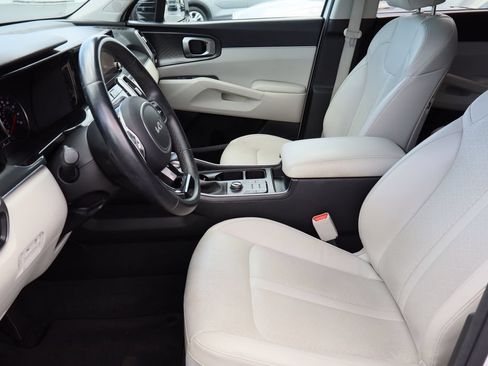 Used 2023 Kia Sorento S w/ Panoramic Sunroof Package FWD image 21