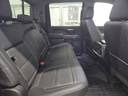 Used 2022 GMC Sierra 3500 Denali w/ Denali Ultimate Package image 15