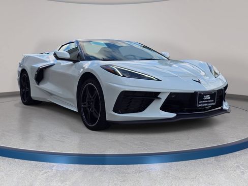 Used 2025 Chevrolet Corvette Stingray Preferred Conv w/ Z51 Performance Package RWD image 4
