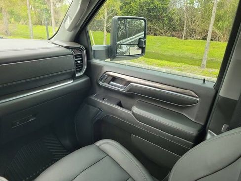 Used 2024 Chevrolet Silverado 2500 LTZ AWD/4WD image 20