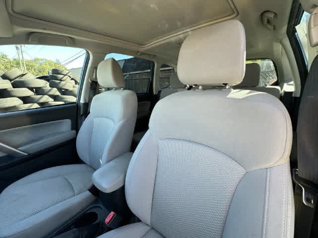 Used 2017 Subaru Forester 2.5i Premium w/ All-Weather Package AWD/4WD image 14