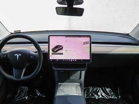 Used 2023 Tesla Model Y Long Range AWD/4WD image 12