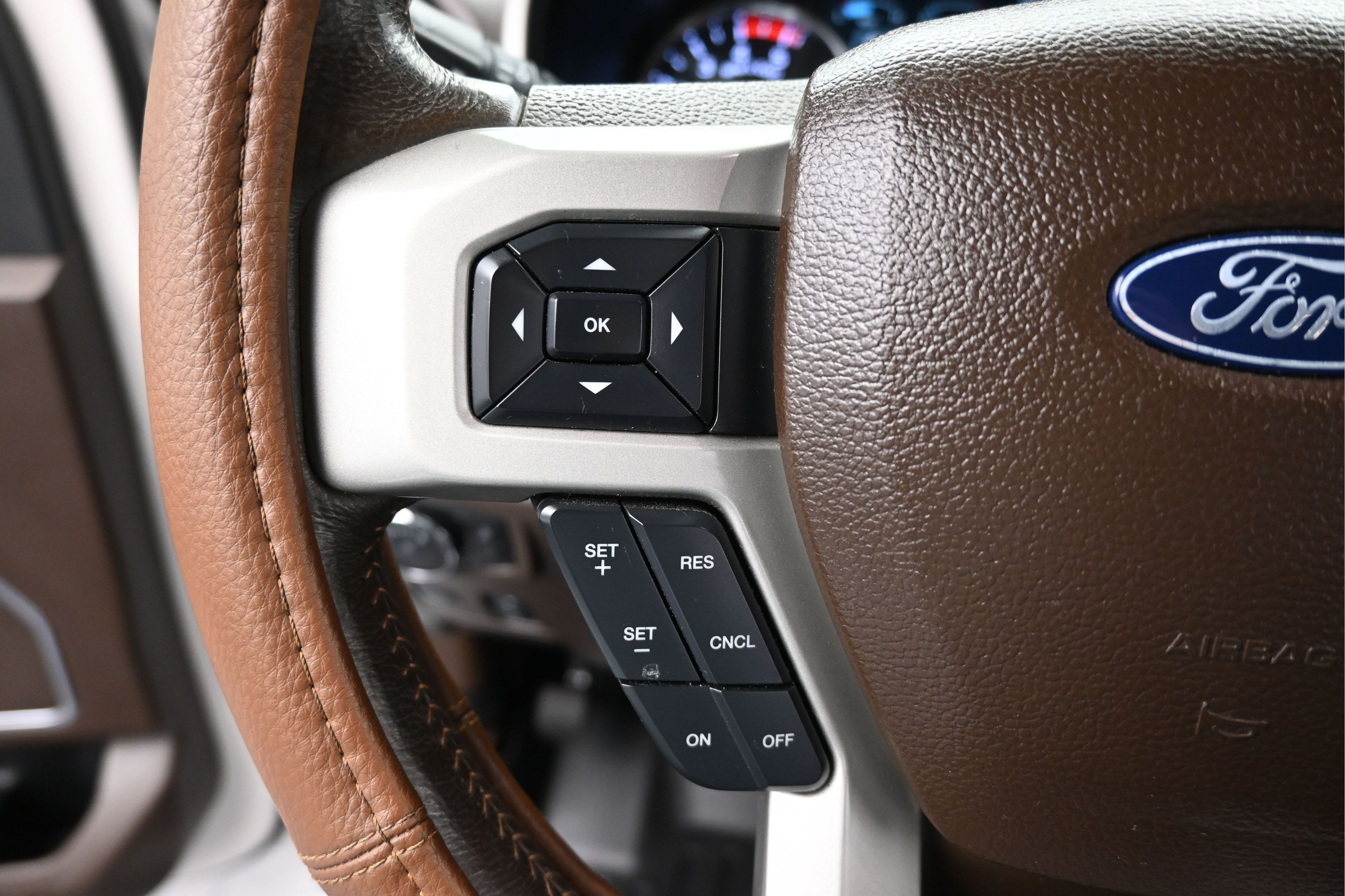 Used 2017 Ford F250 King Ranch w/ King Ranch Ultimate Package AWD/4WD image 14