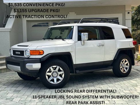 Used 2014 Toyota FJ Cruiser 4WD w/ Upgrade Package image 1