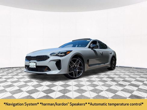 Used 2022 Kia Stinger GT1 AWD/4WD image 2