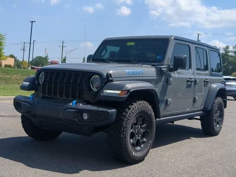 Used 2023 Jeep Wrangler Unlimited w/ 8.4" Radio Group AWD/4WD image 7