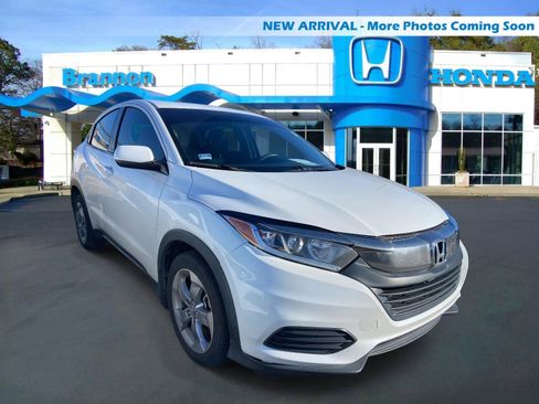 Used 2022 Honda HR-V LX image 1