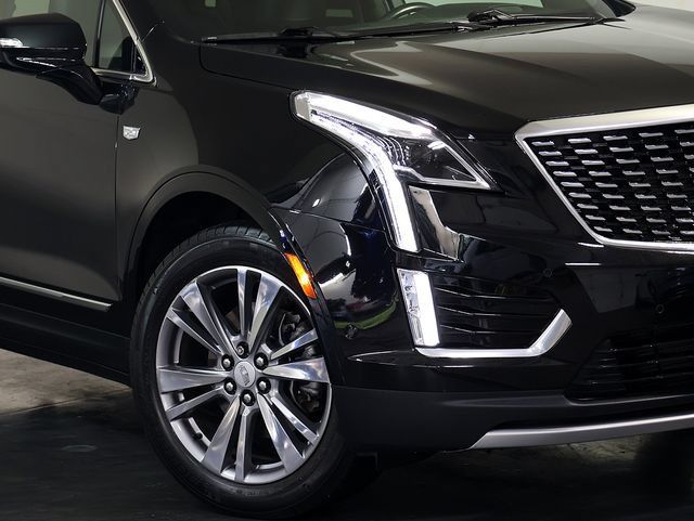 Used 2024 Cadillac XT5 Premium Luxury w/ Technology Package AWD/4WD image 8