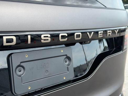 New 2026 Land Rover Discovery Limited Edition AWD/4WD image 11