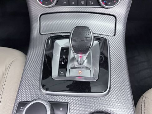 Used 2017 Mercedes-Benz SLC 300 image 21