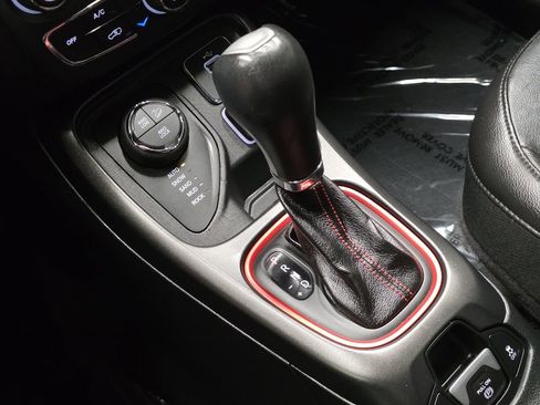 Used 2018 Jeep Compass Trailhawk w/ Navigation Group image 33