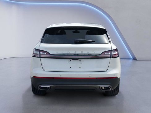 Used 2023 Lincoln Nautilus Reserve w/ Equipment Group 202A image 5