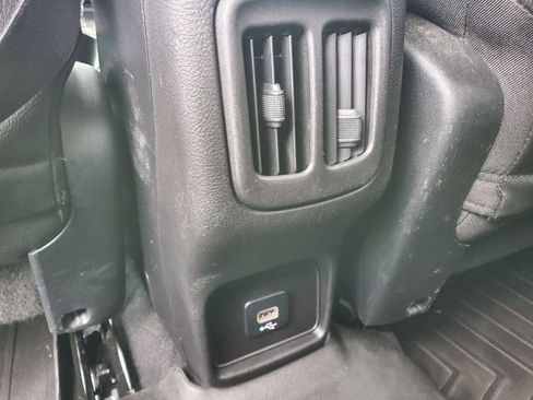 Used 2018 Jeep Compass Altitude image 27