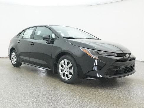 New 2026 Toyota Corolla LE image 29