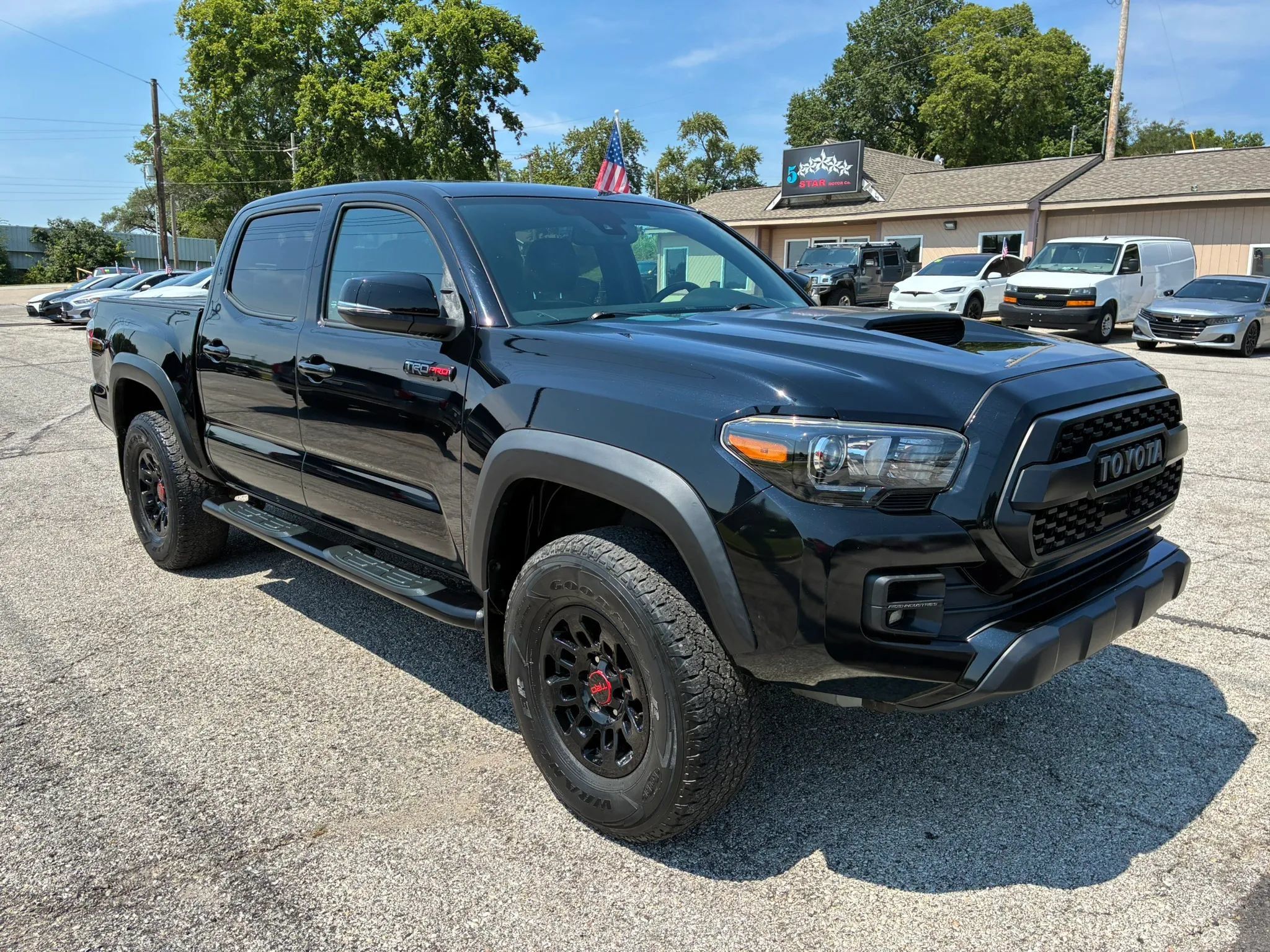 Used 2019 Toyota Tacoma TRD Pro AWD/4WD image 1