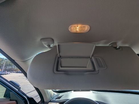 Used 2023 Nissan Pathfinder Platinum w/ Cargo Package image 30