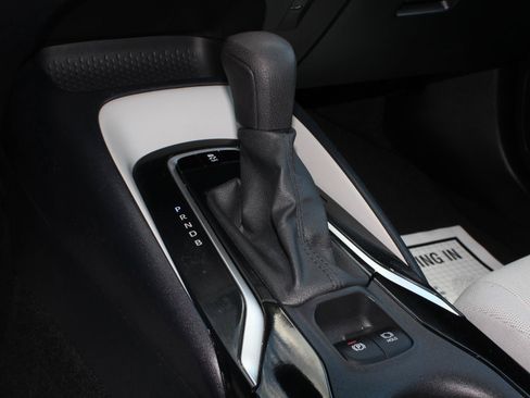 Used 2022 Toyota Corolla LE w/ Carpet Mat Package (TMS) FWD image 14