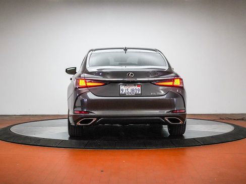 Used 2024 Lexus ES 350 w/ Premium Package image 3