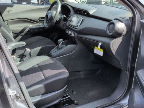 New 2025 Nissan Kicks Play S image 19