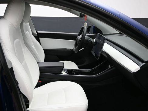 Used 2020 Tesla Model Y Performance image 41