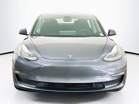 Used 2022 Tesla Model 3 Long Range AWD/4WD image 2