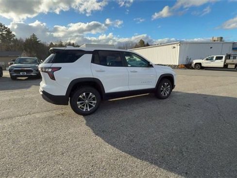 New 2025 Chevrolet Equinox LT w/ Safety and Technology Package image 8