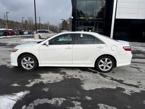 Used 2008 Toyota Camry LE image 3