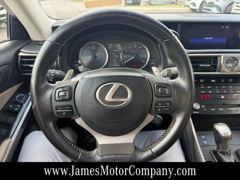 Used 2018 Lexus IS 300 w/ Premium Package RWD image 18