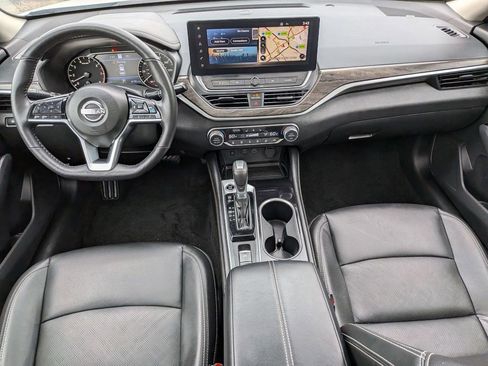 Used 2025 Nissan Altima 2.5 SL FWD image 21
