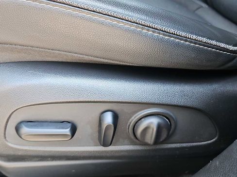 Used 2022 Buick Encore GX Select w/ Sport Touring Package FWD image 14