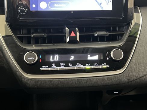 Used 2026 Toyota Corolla LE FWD image 20