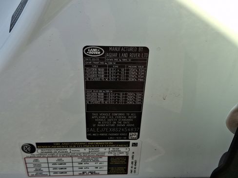 Used 2025 Land Rover Defender 110 S AWD/4WD image 27