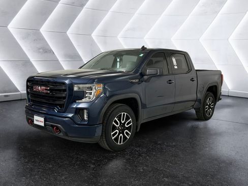 Used 2020 GMC Sierra 1500 Elevation w/ Elevation Value Package RWD image 3