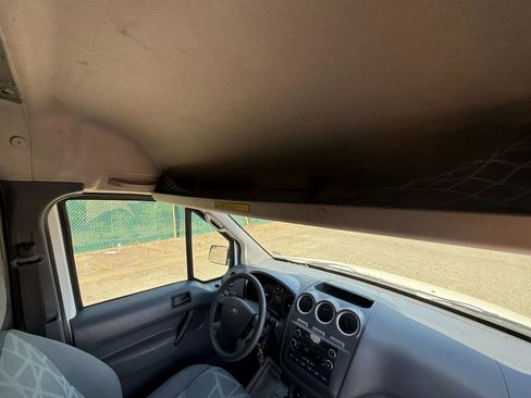 Used 2012 Ford Transit Connect XLT image 36