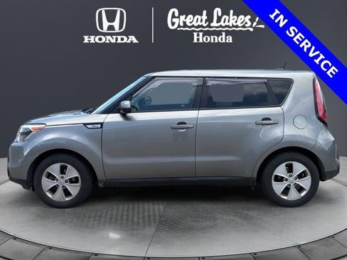 Used 2015 Kia Soul FWD image 3