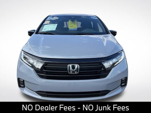 Used 2024 Honda Odyssey Sport image 2