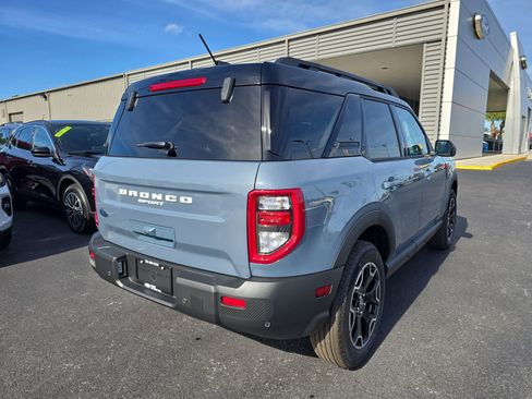 New 2025 Ford Bronco Sport Outer Banks image 4