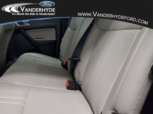 Used 2021 Ford Ranger Lariat w/ FX4 Off-Road Package image 11