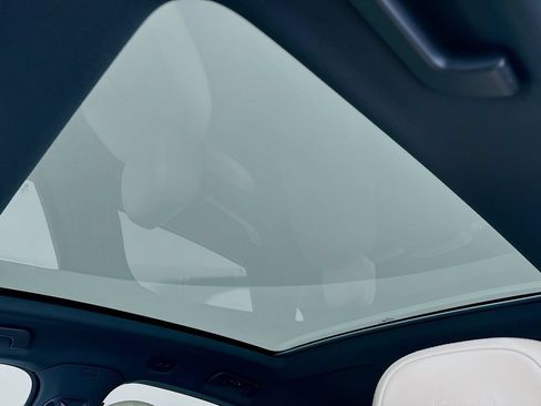 New 2026 Porsche Cayenne Coupe AWD/4WD image 23