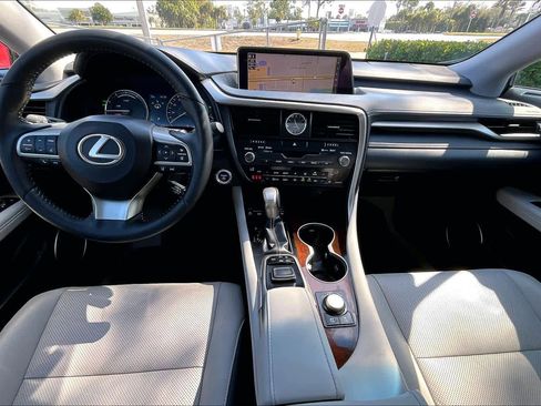 Used 2018 Lexus RX 450h AWD image 16