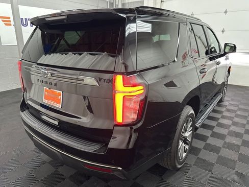 Used 2022 Chevrolet Tahoe Z71 w/ Luxury Package AWD/4WD image 9